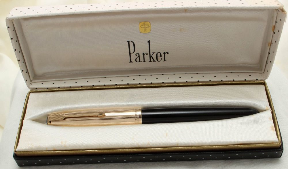 3175 Parker 51 Custom Aerometric in Black with a Rolled Gold Cap. Smooth Me