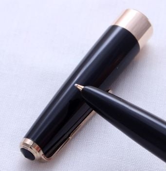 3028 Parker '17 Super' Duofold Fountain Pen in Black, c1965, Fine FIVE STAR Nib. 
