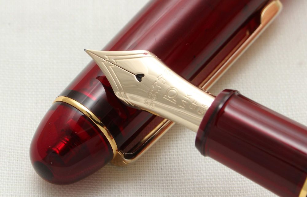 3232 Platinum Century 3776 Fountain Pen in Red Lacquer.  Extra Fine FIVE ST