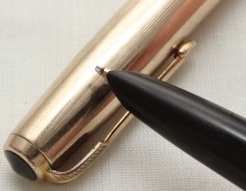 3261 Parker 51 Custom Insignia Fountain Pen. Smooth Medium FIVE STAR Nib.