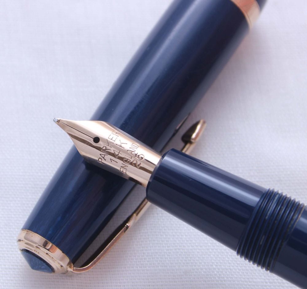 3290 Parker Duofold in Blue, c1965. Smooth Medium FIVE STAR Nib.