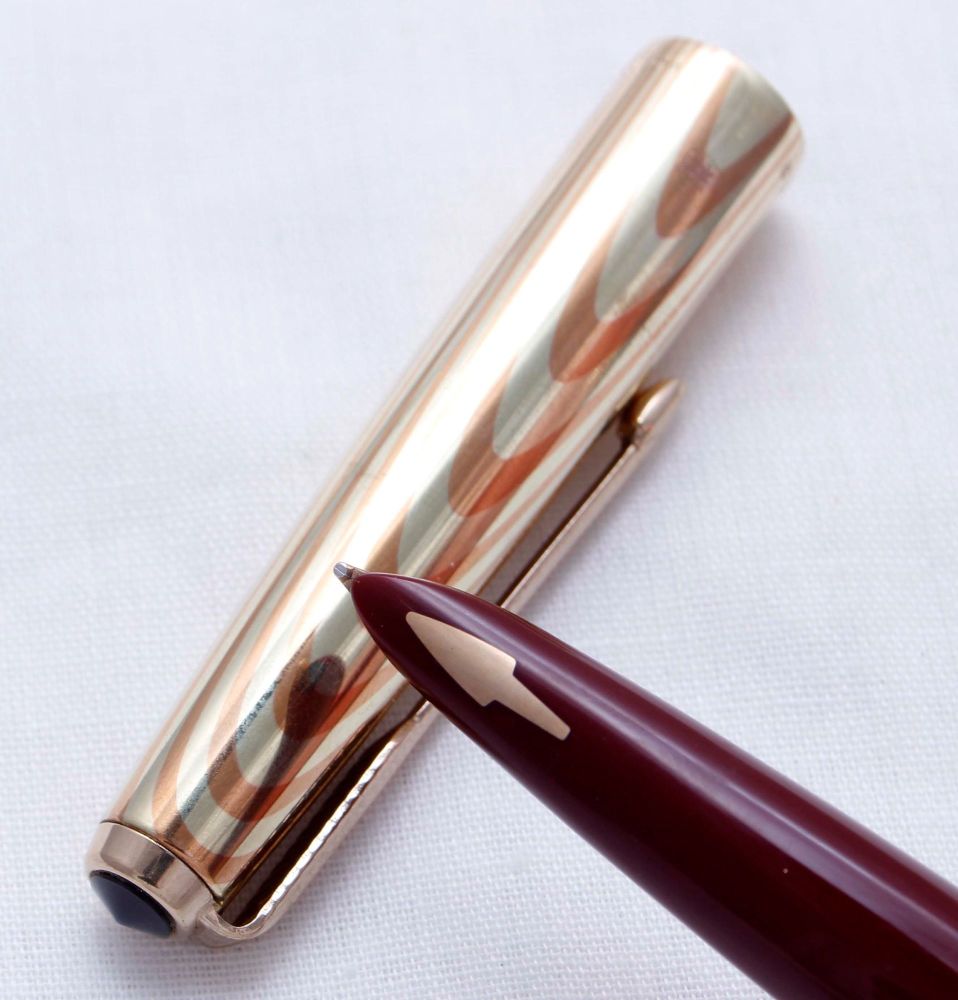 3323 Parker 61 Heirloom in Burgundy. Smooth Fine FIVE STAR Nib.
