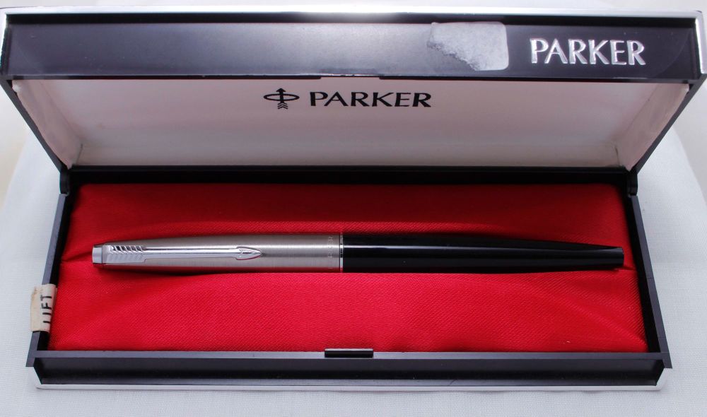 3358 Parker 45 CT in Black. Smooth Medium 14ct Gold Nib. Mint and Boxed.