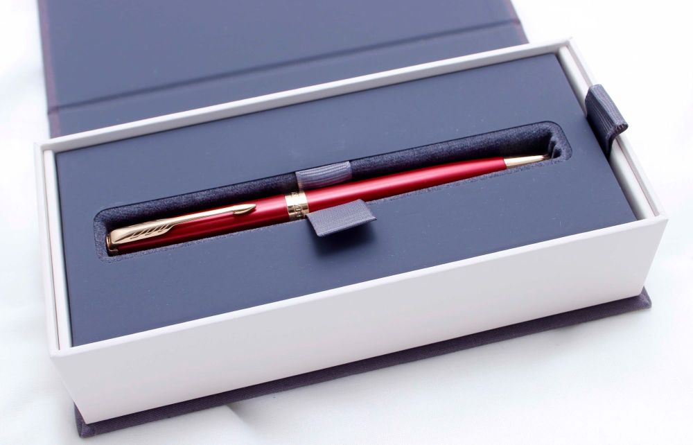 3381 Parker Sonnet Ballpoint Pen in Red Lacquer. Brand New and Boxed. RRP £93.50