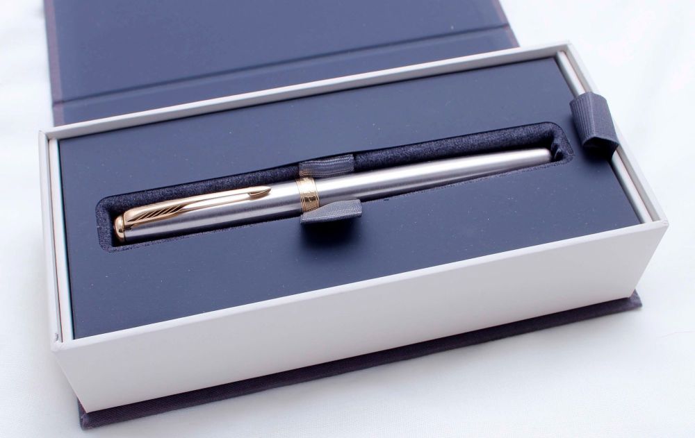 3382 Parker Sonnet Rollerball Pen in Brushed Stainless Steel. Brand New and Boxed. RRP £93.50