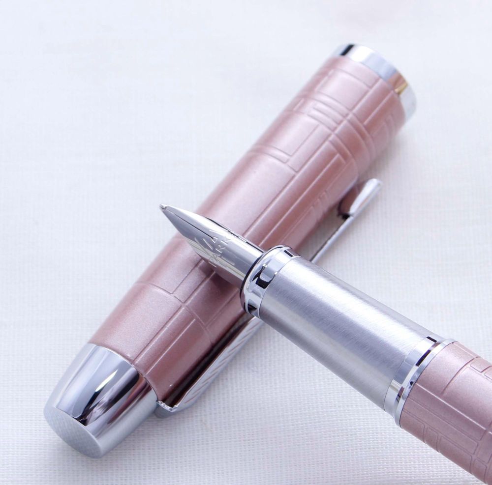 3405 Parker IM Premium Fountain Pen in Pink with Chrome Trim. Brand New and Boxed.
