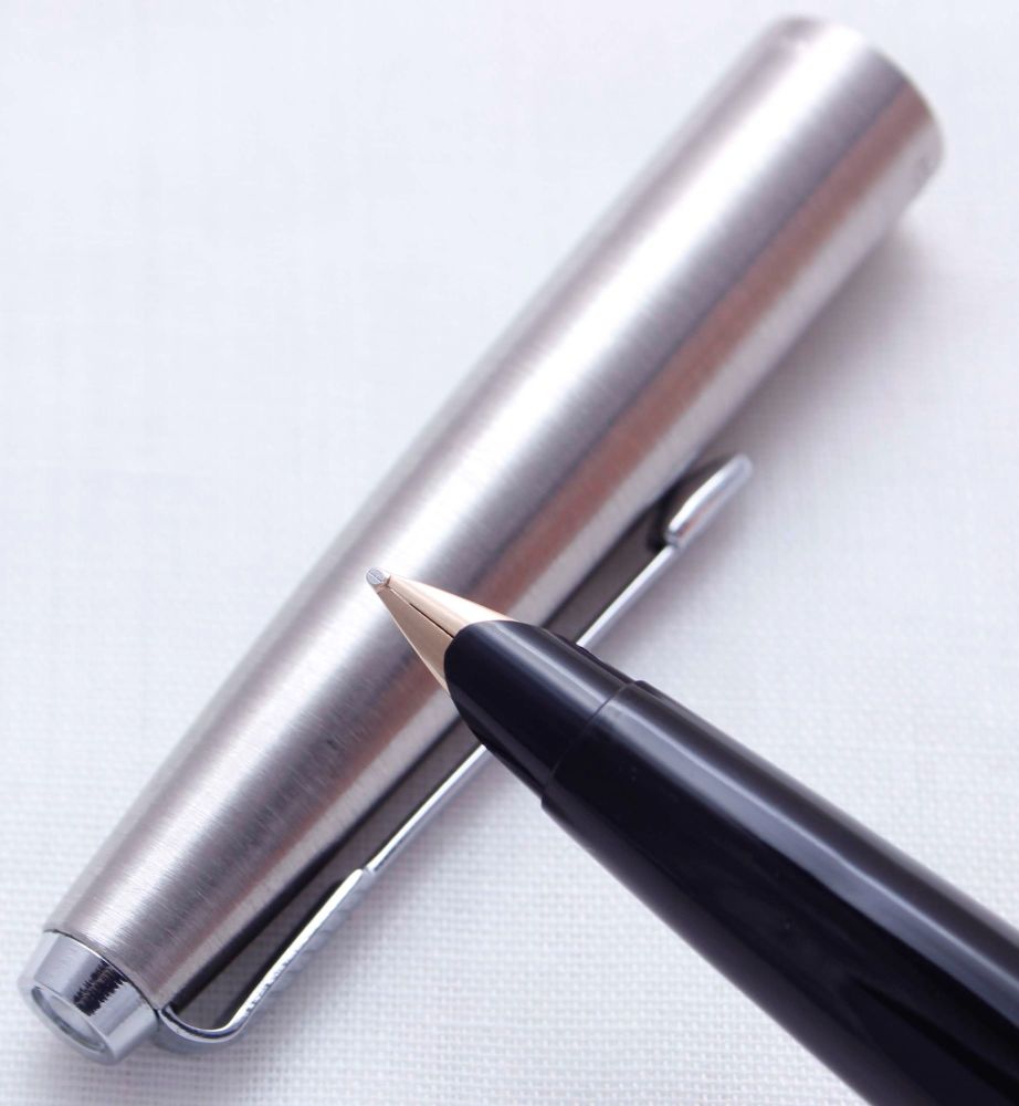 3430 Parker 45 CT Flighter in Brushed Stainless Steel. Smooth Medium Nib.