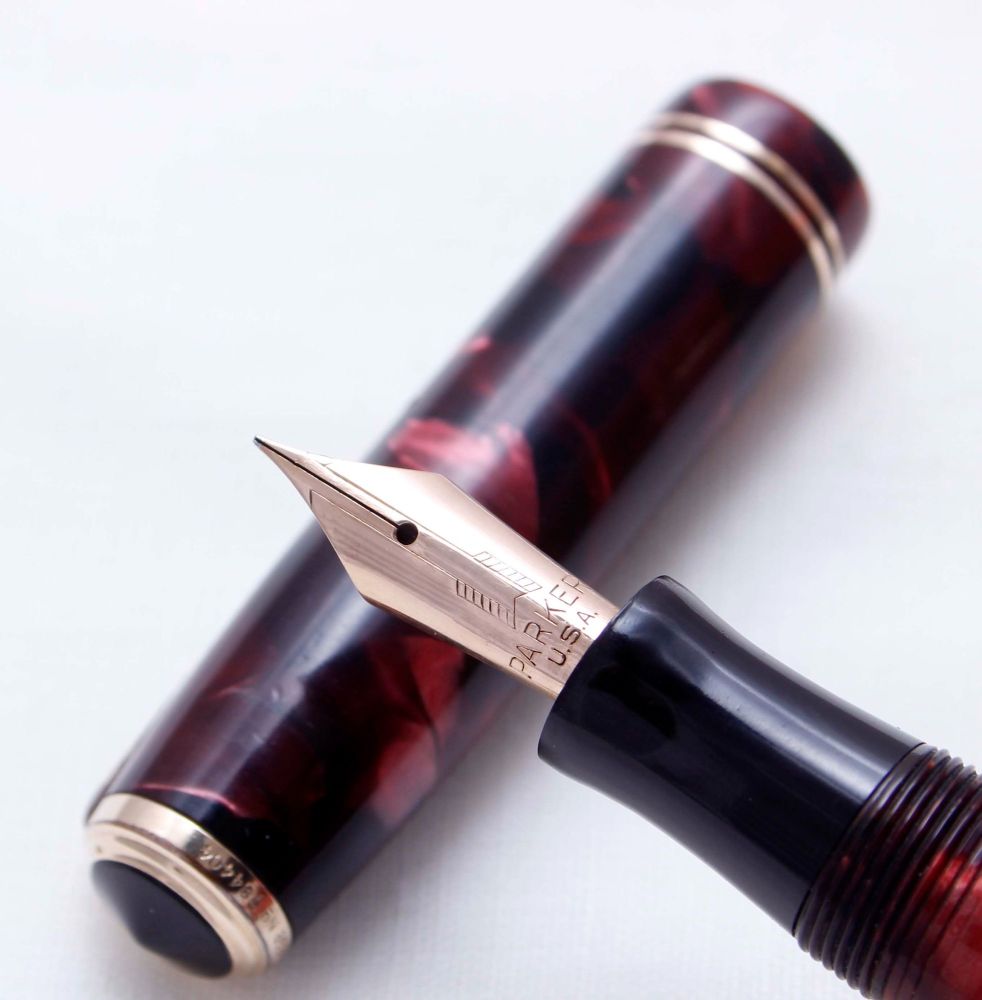 3444 Parker Vacumatic Fountain Pen in Burgundy Marble, Fine FIVE STAR Nib.