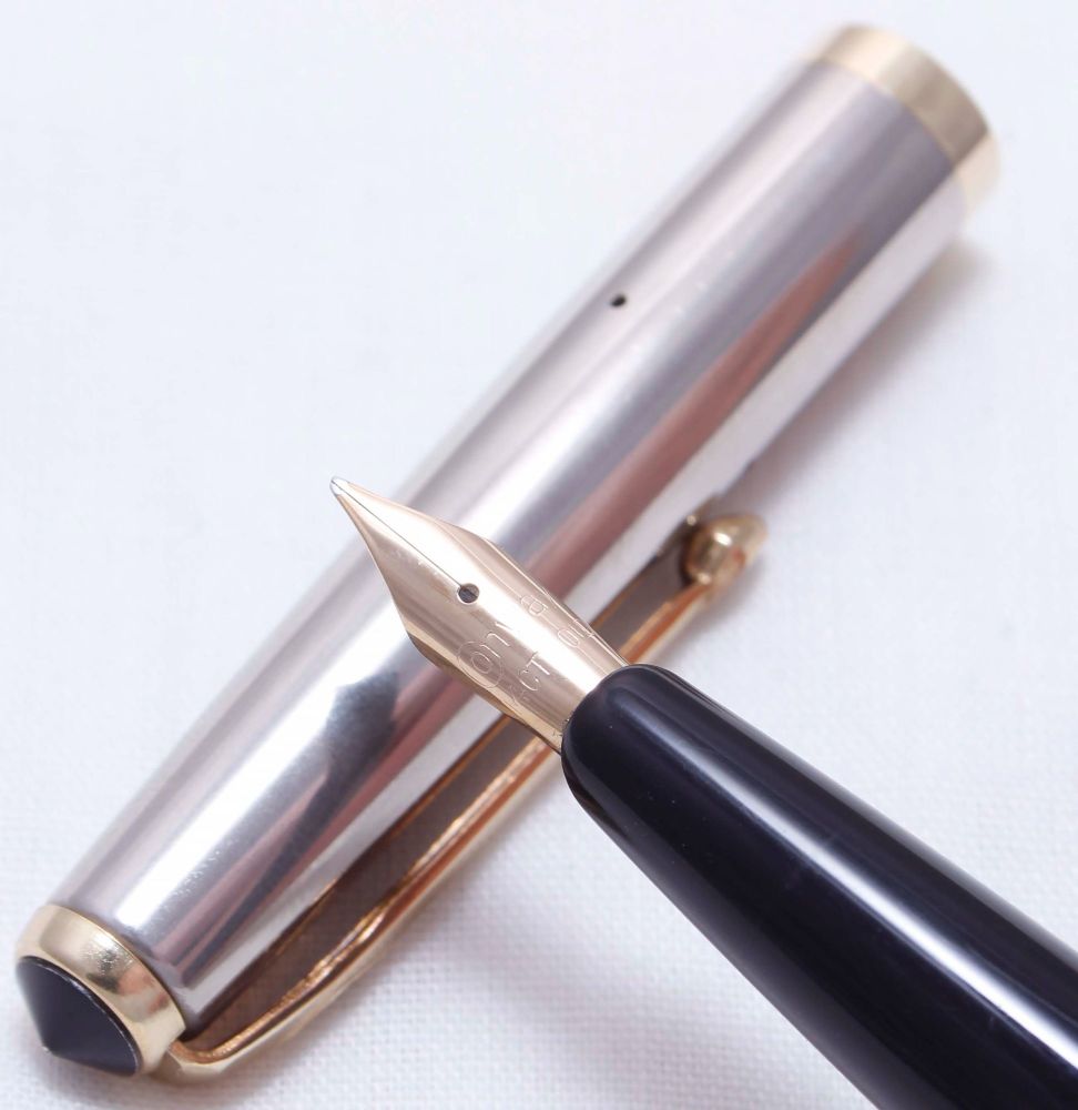 3502 Conway Stewart No.67 in Classic Black with a silvered cap. Medium Ital