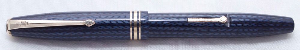 3507 Conway Stewart No.77 in Blue Herringbone. Smooth Medium FIVE STAR Nib.