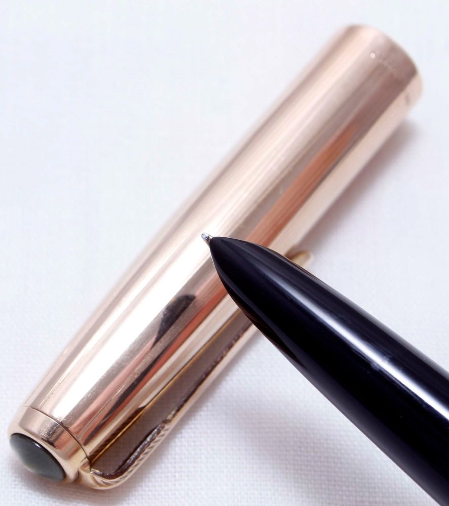 3544 Parker 51 Aerometric in Black with a Rolled Gold Cap. Smooth Fine FIVE