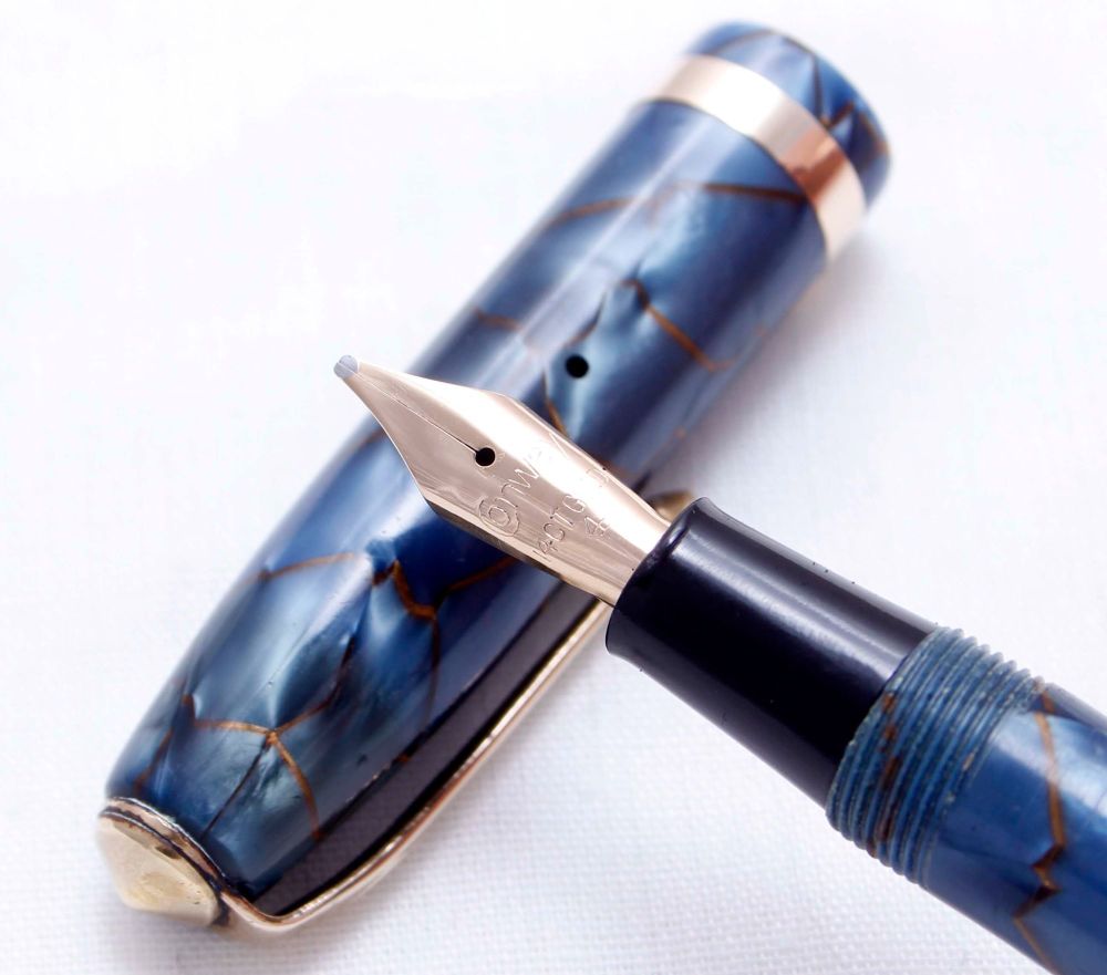 3560 Conway Stewart No.84 in Gold Veined Blue Marble. Medium Italic FIVE ST