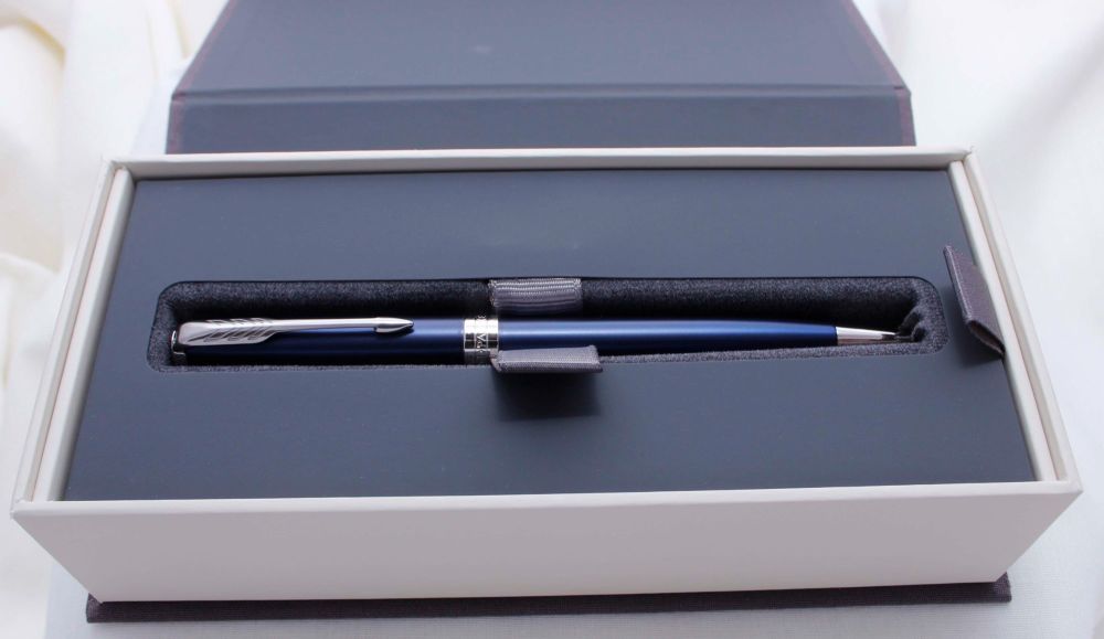 3608 Parker Sonnet Ball Pen in Matt Blue. Brand New and Boxed. RRP £93.50