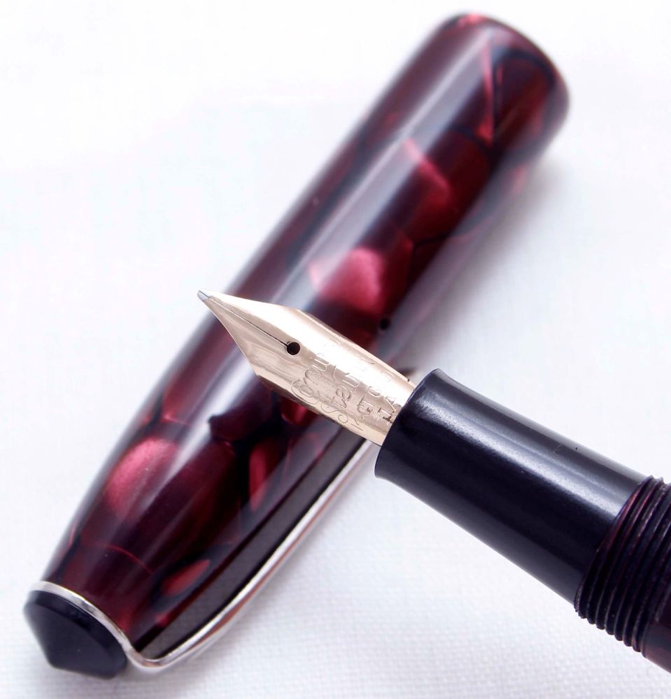 3620 Conway Stewart No.15 in Burgundy Marble - Smooth Medium Nib. Boxed.