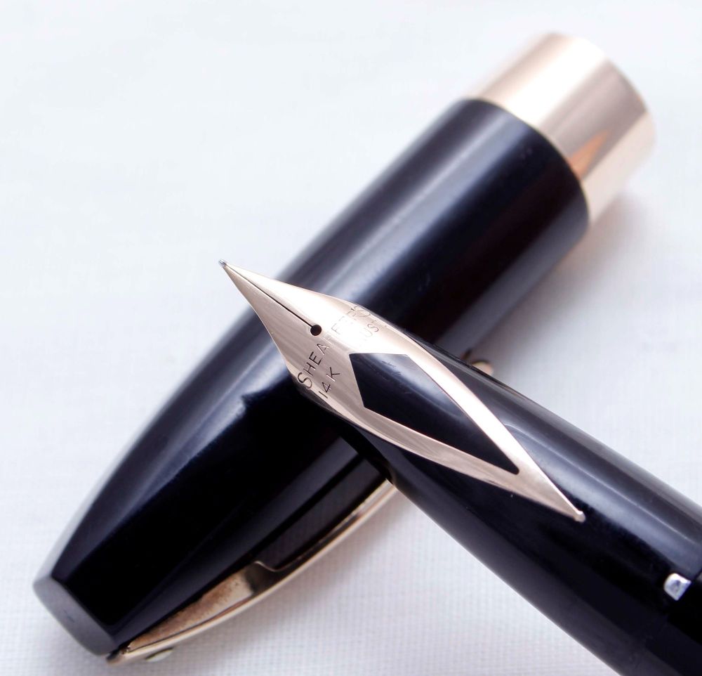 3640 Sheaffer PFM III Fountain Pen in Black with gold filled trim. Superb F