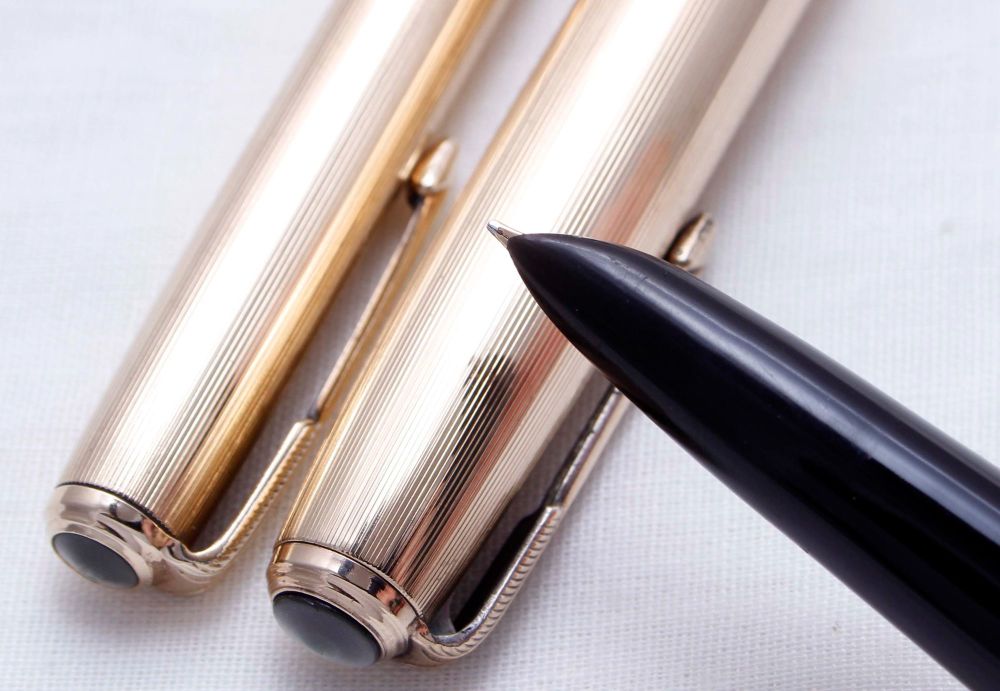 3646 Parker 51 Vacumatic Blue Diamond double set in Black with Rolled Gold 