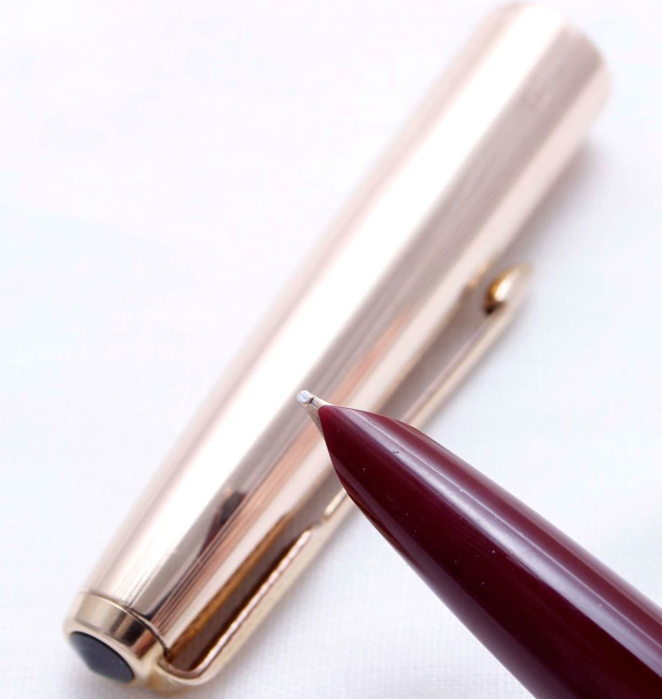 3650 Parker 51 Aerometric MkIII in Burgundy with a Rolled Gold Cap, Smooth 