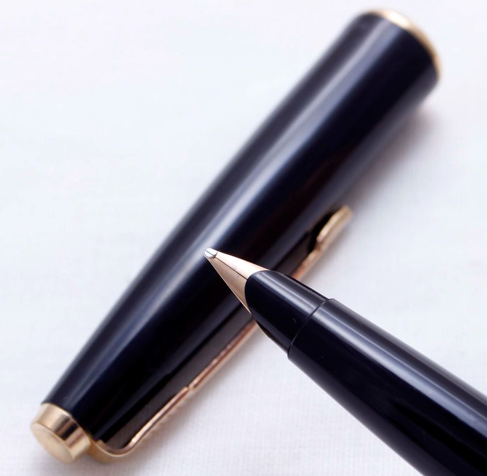 3659 Parker 45 CT in Black. Smooth Broad FIVE STAR nib.