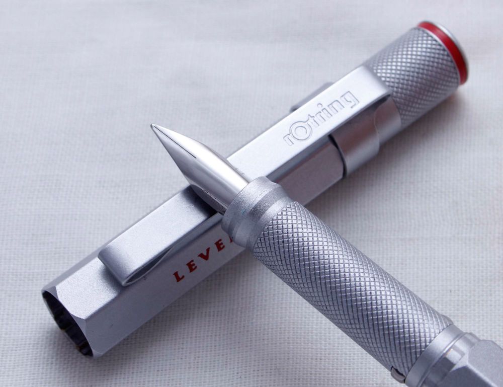 3666 Rotring 600 Levenger Fountain Pen. Fabulous Extra fine FIVE STAR Nib.