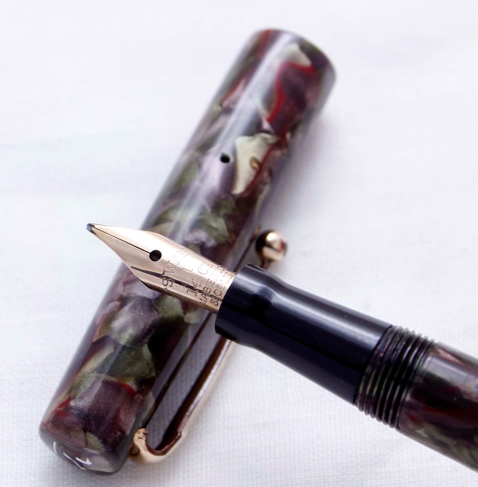 3681. Superb Early Swan (Mabie Todd) SM100/59 Self Filling Fountain Pen in 