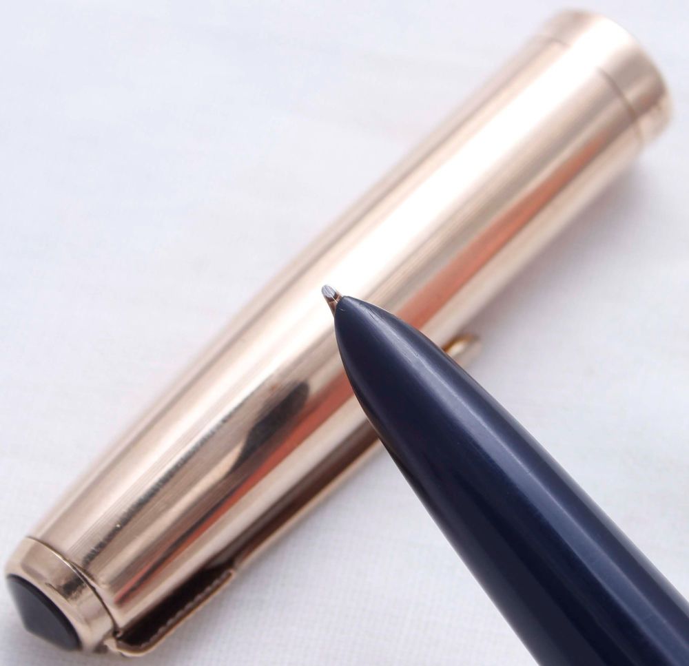 3710 Parker 51 Aerometric in Cedar Blue with a Rolled Gold Cap. Smooth Broa