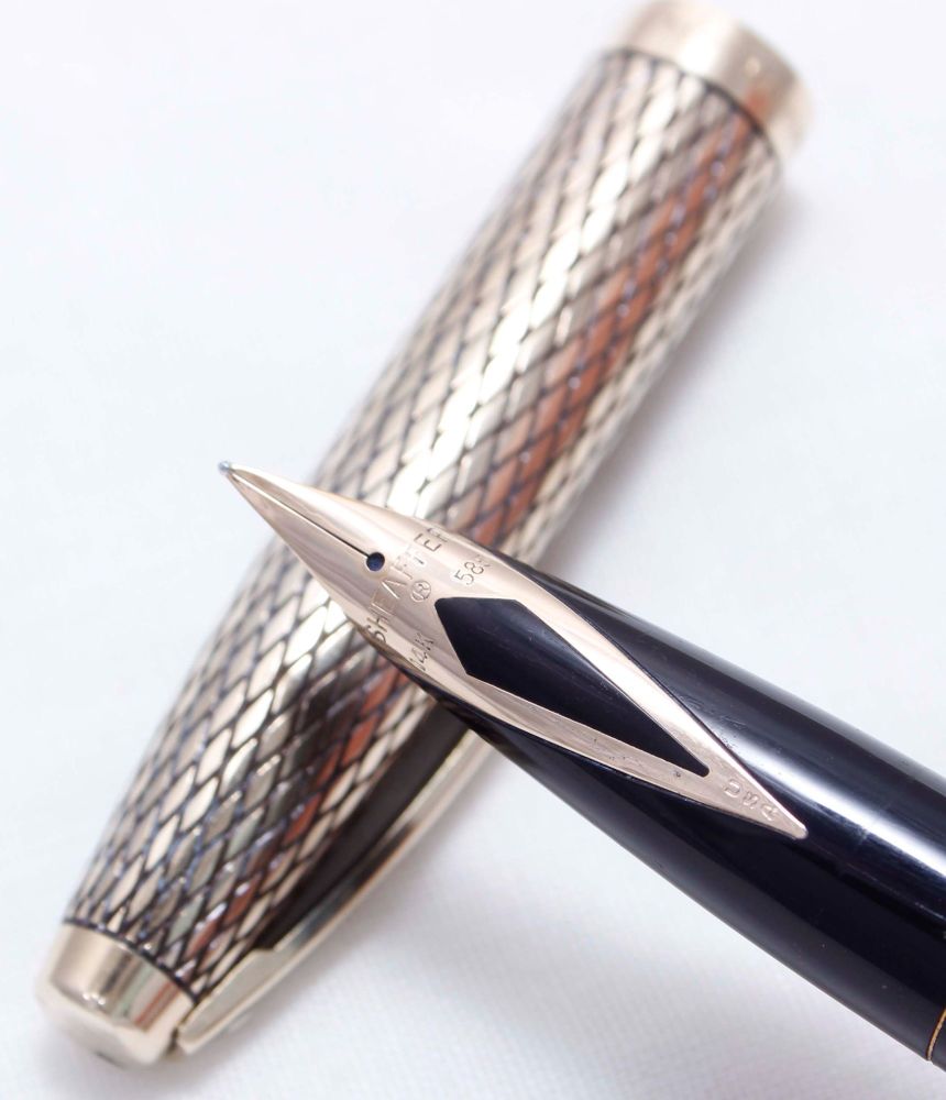 3836 Sheaffer Imperial Sovereign Fountain Pen, Smooth Medium FIVE STAR Nib. Boxed.