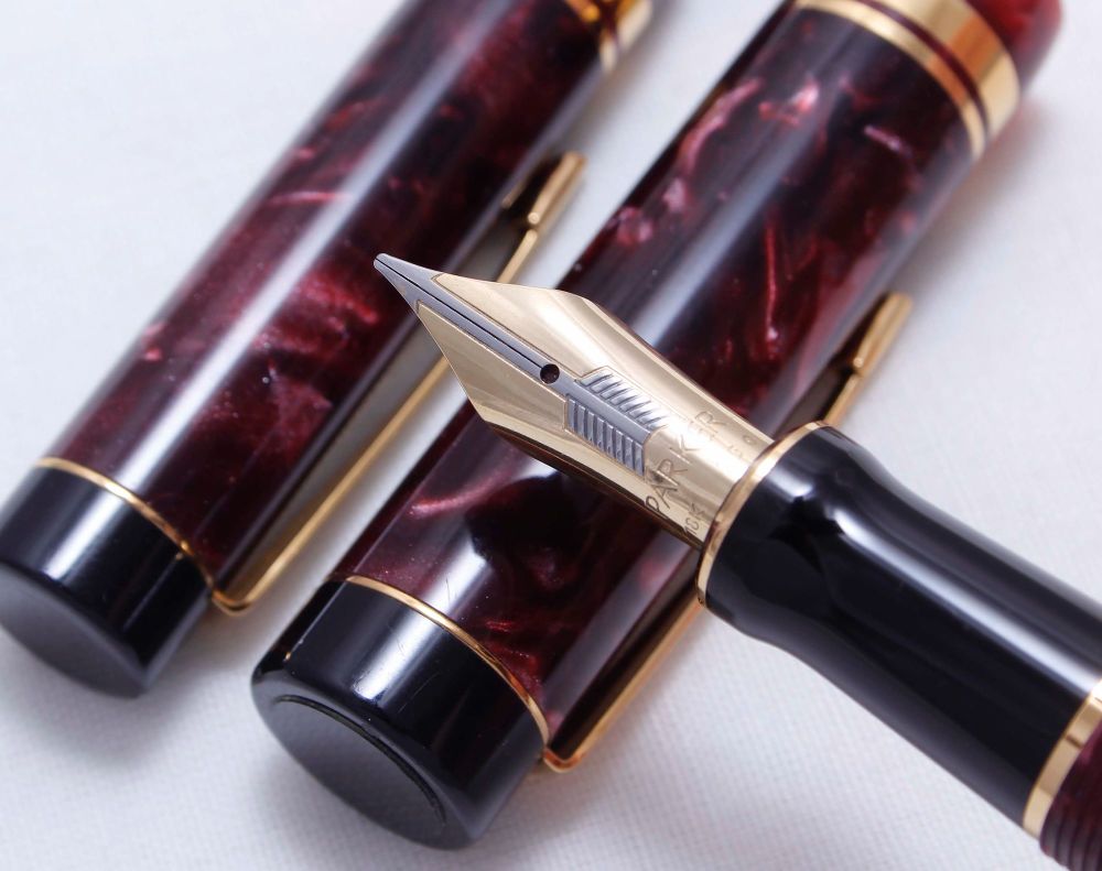 3849 Parker Duofold Centennial Fountain Pen and Ball Pen in Burgundy Marble