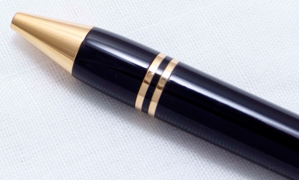 3854 Parker Duofold International Ball Pen in Classic Black.