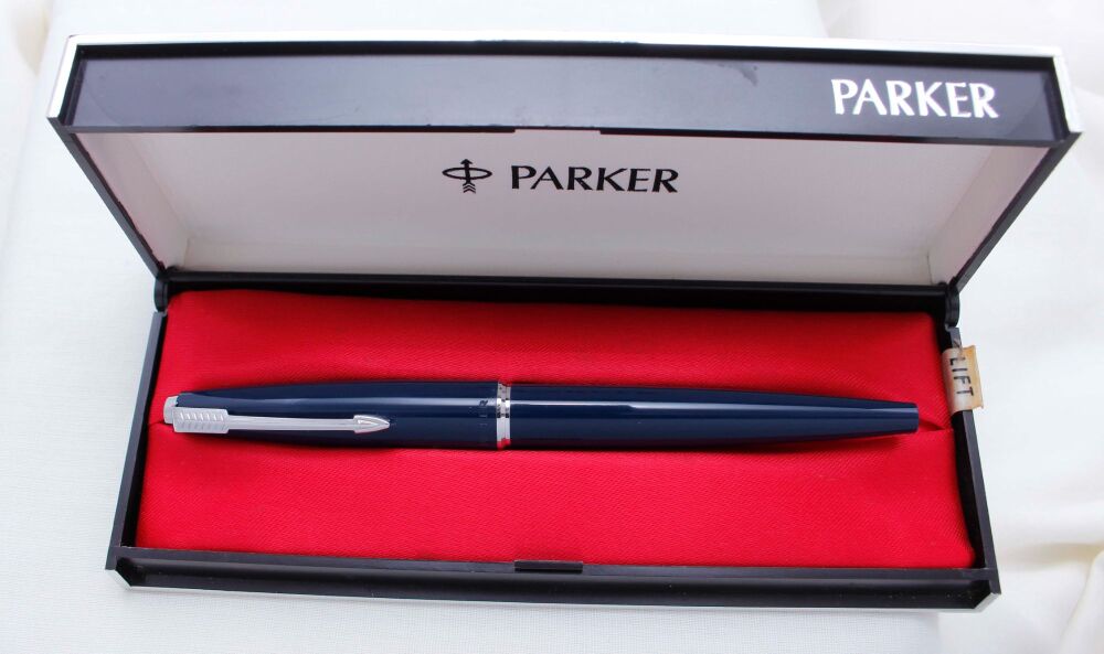 3934 Parker 45 CT in Blue. Smooth Fine FIVE STAR 14ct Gold Nib. Mint and Bo