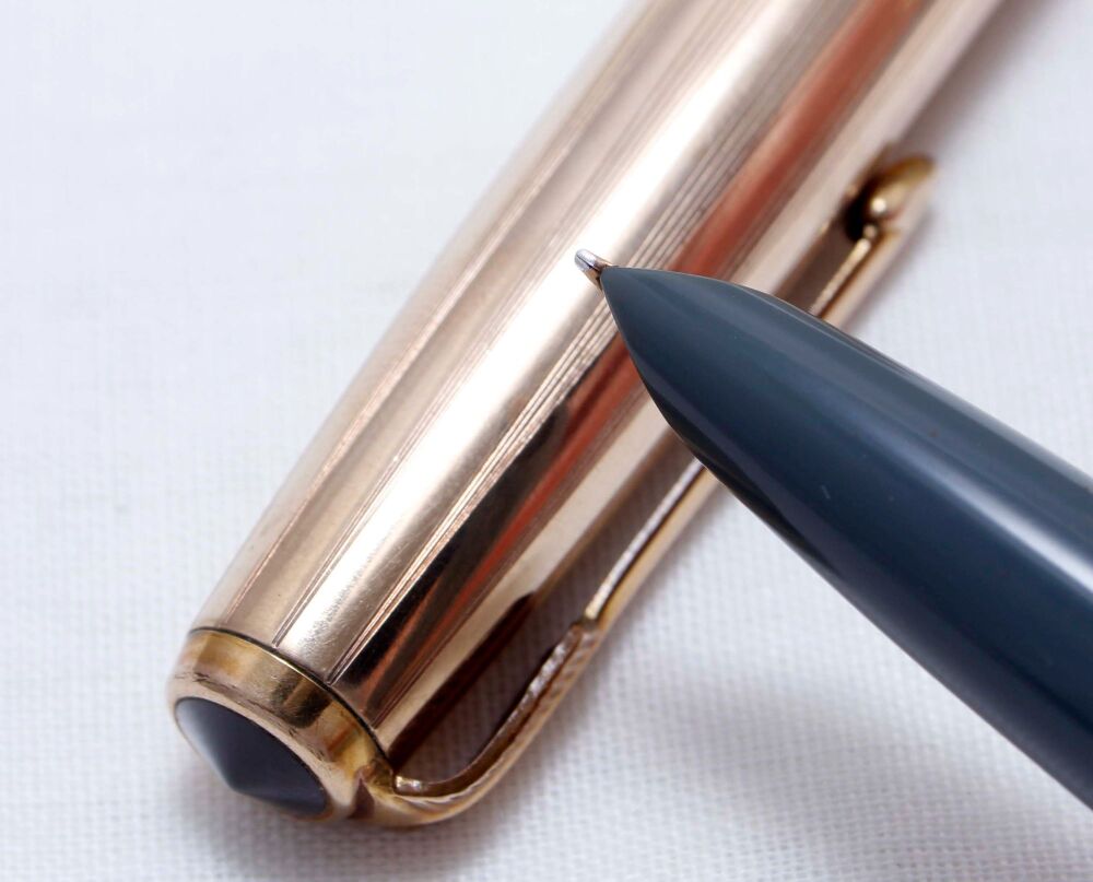 3961 Parker 51 Aerometric in Grey with a Rolled Gold Cap. Smooth Fine FIVE 