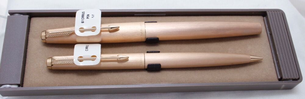 3942 Parker 61 Cirrus Set, Rolled Gold Cap and Barrel, Special "Cloud Series" Edition from 1976, New Old Stock. Medium FIVE STAR Nib. Boxed.