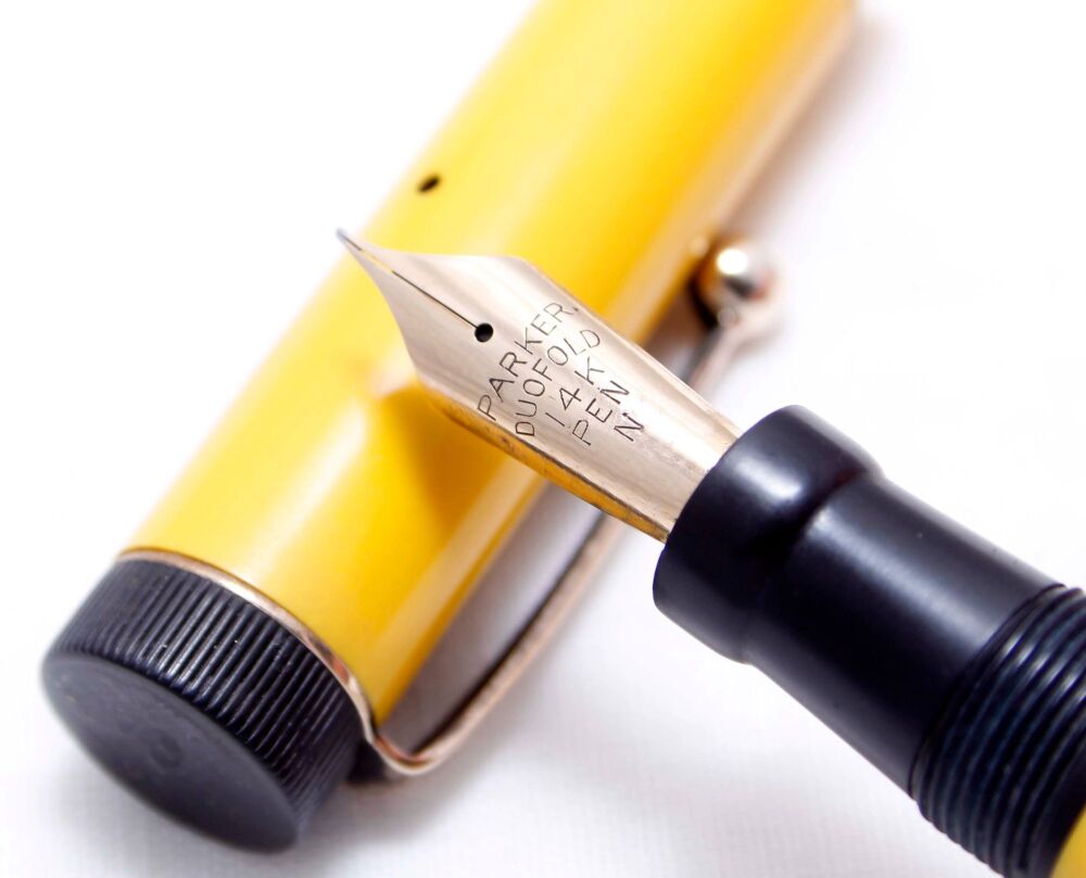 3958 Parker Duofold Junior Fountain Pen in Mandarin Yellow, c1928. Fine Italic FIVE STAR Nib.