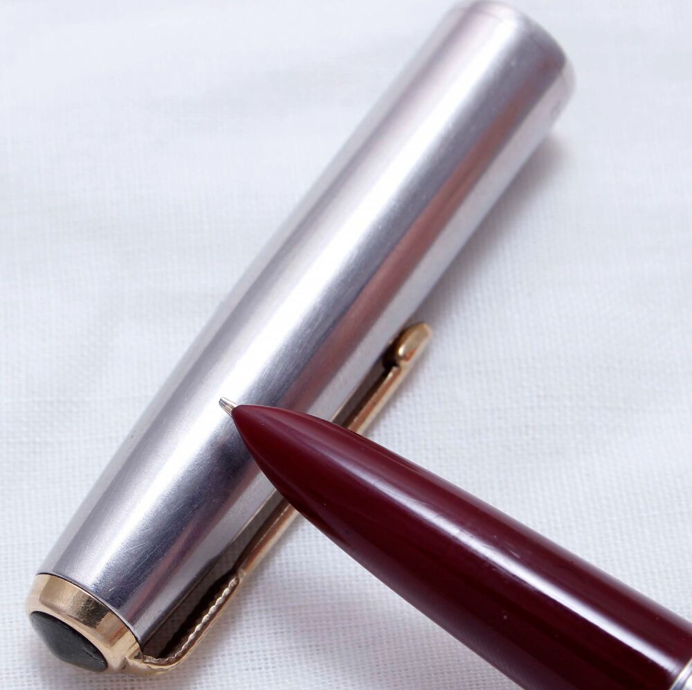 3981 Parker 51 Aerometric Special in Burgundy with a Lustraloy Cap, Smooth 