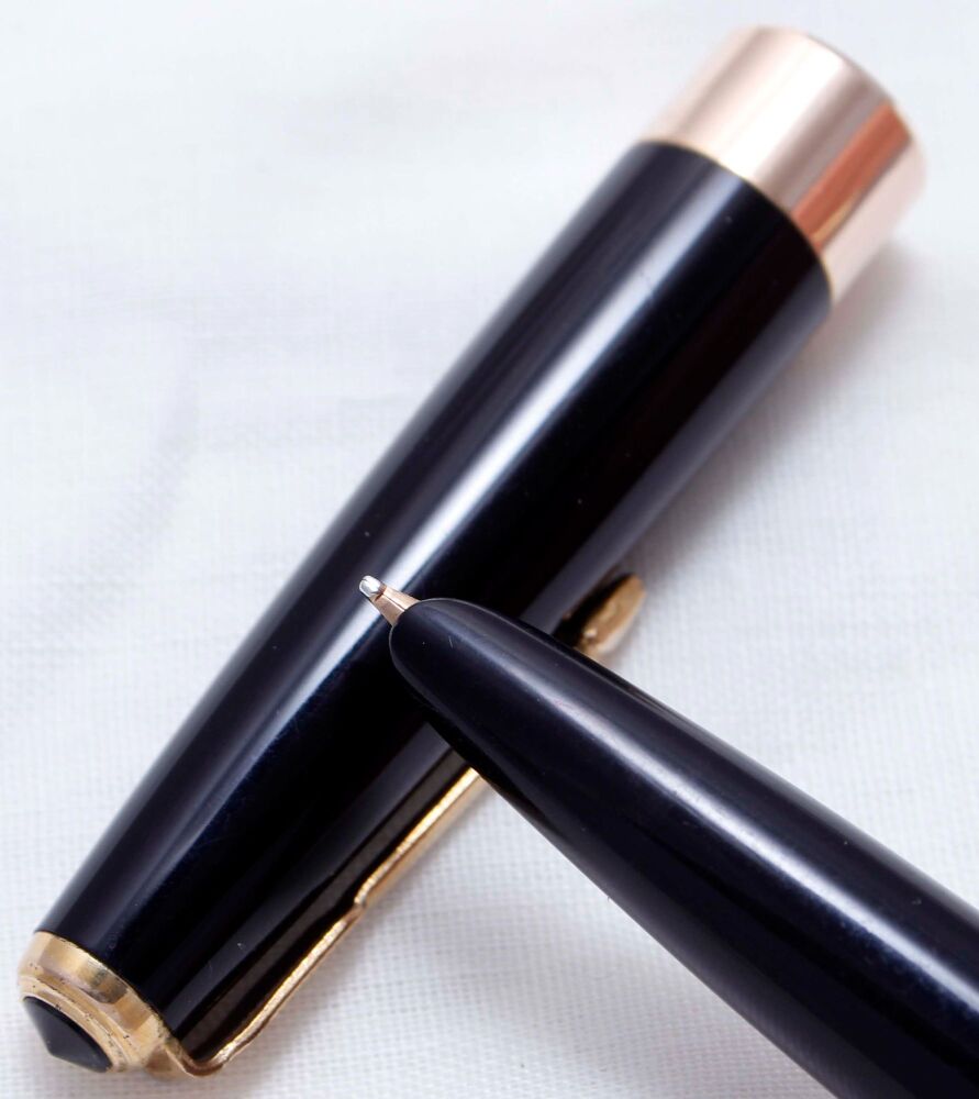3993 Parker '17 Super' Duofold Fountain Pen in Black, c1965, Fine FIVE STAR Nib.