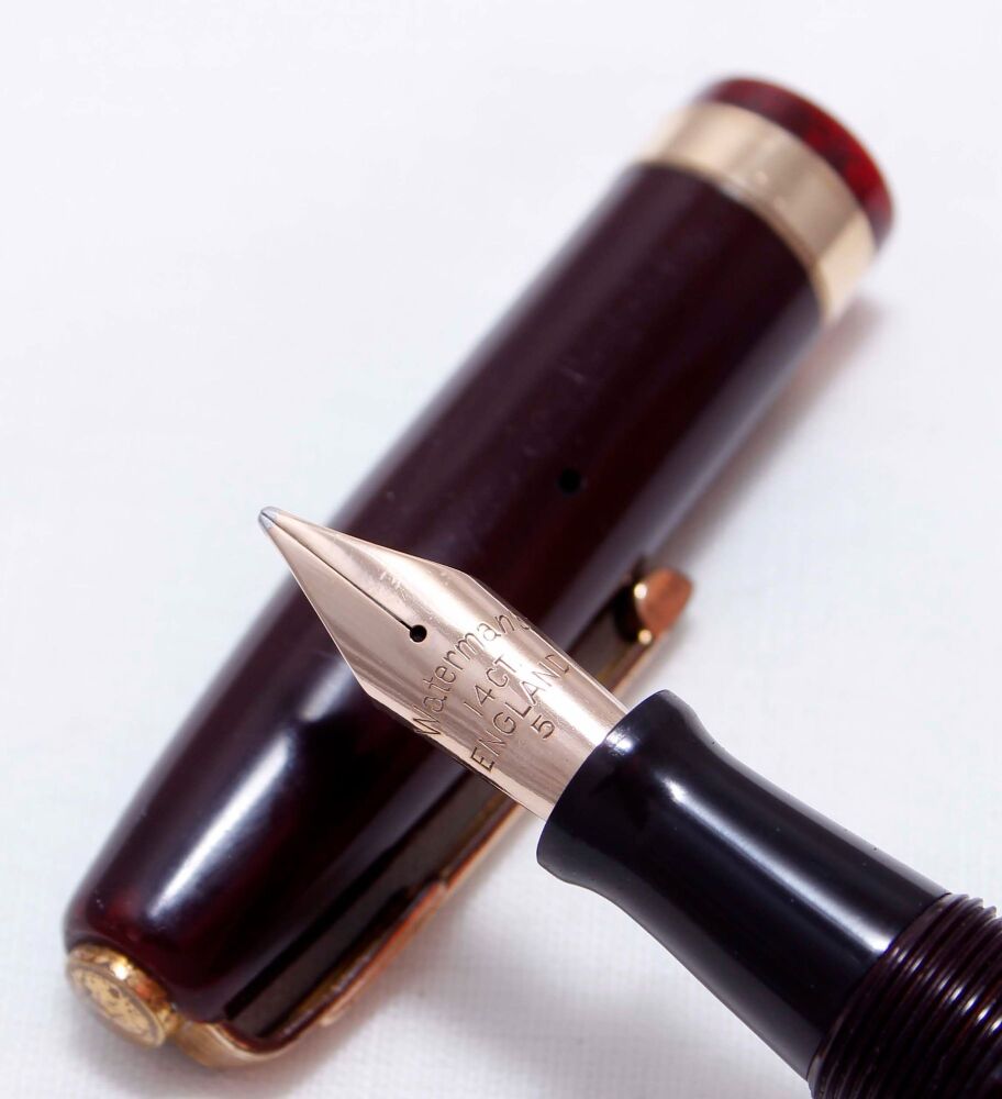 3969 Watermans 515 Fountain Pen in Dark Maroon, Medium FIVE STAR Nib.