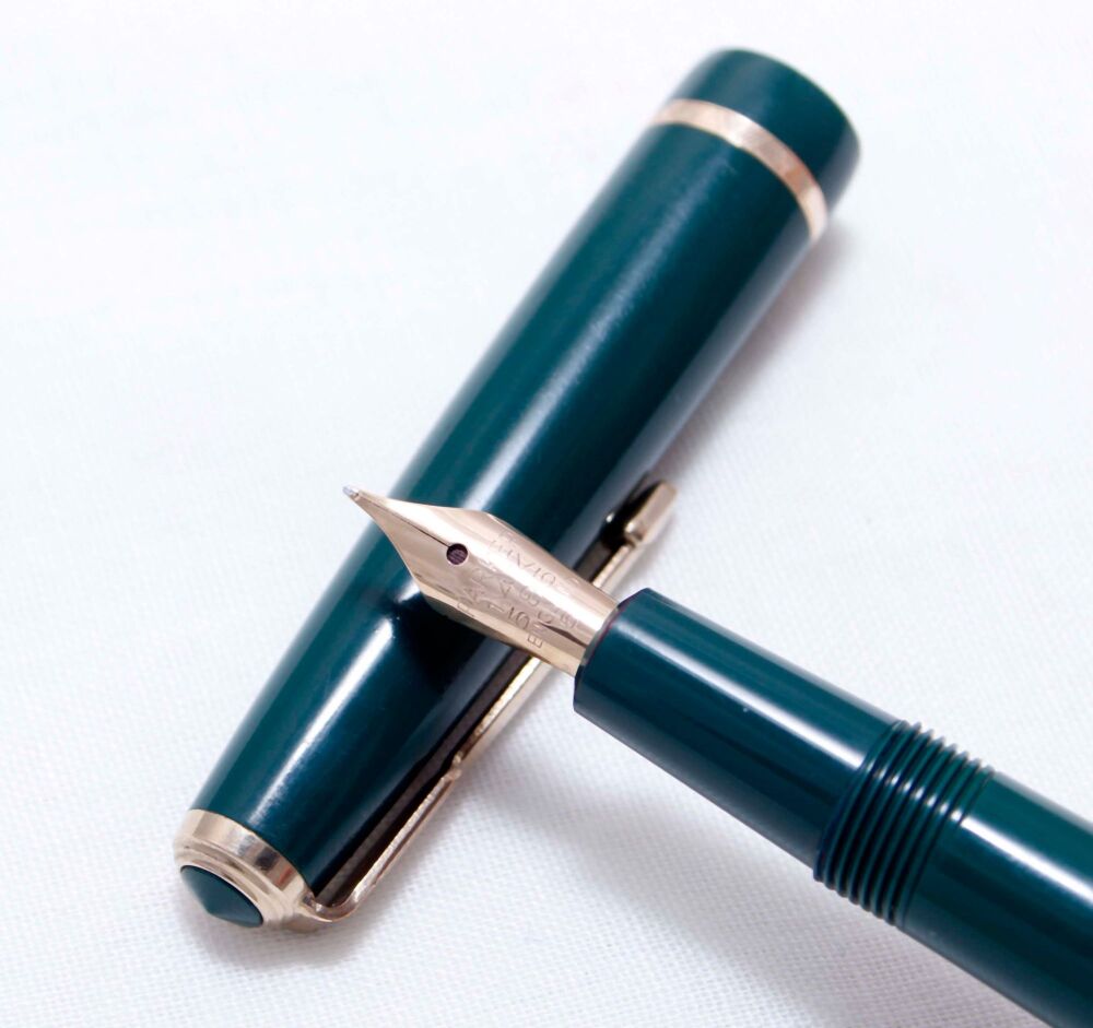 4047 Parker Duofold Slimfold in Green, Smooth Extra Fine FIVE STAR Nib.