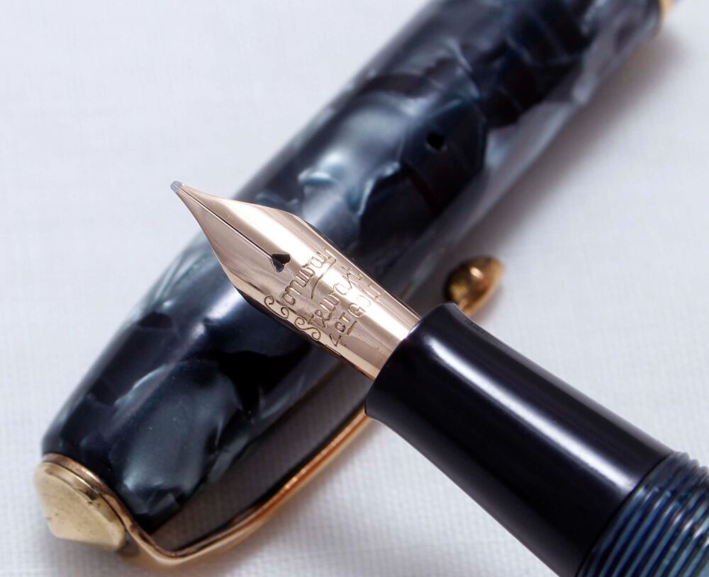 4067 Conway Stewart No.85 in Blue Marble. Fine FIVE STAR Nib.