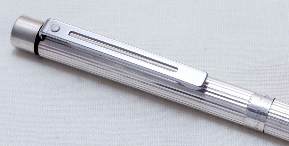 4096 Sheaffer Targa Classic Ball Pen in Sterling Silver.