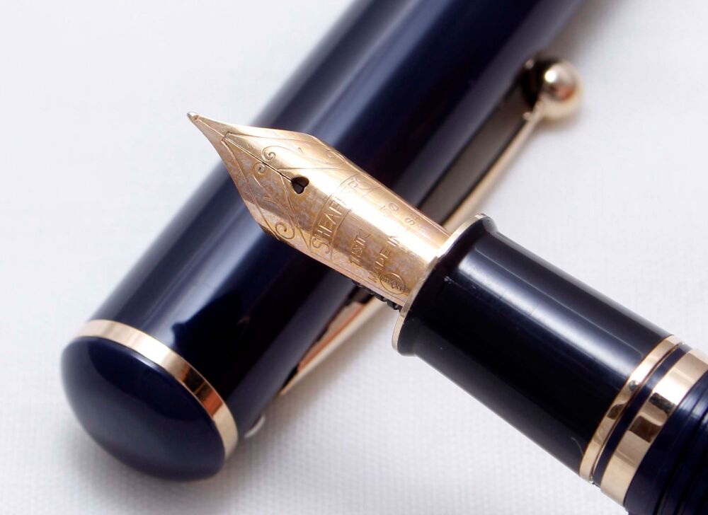 4115 Sheaffer Connoisseur Fountain Pen in Dark Blue, Medium 18ct FIVE STAR 