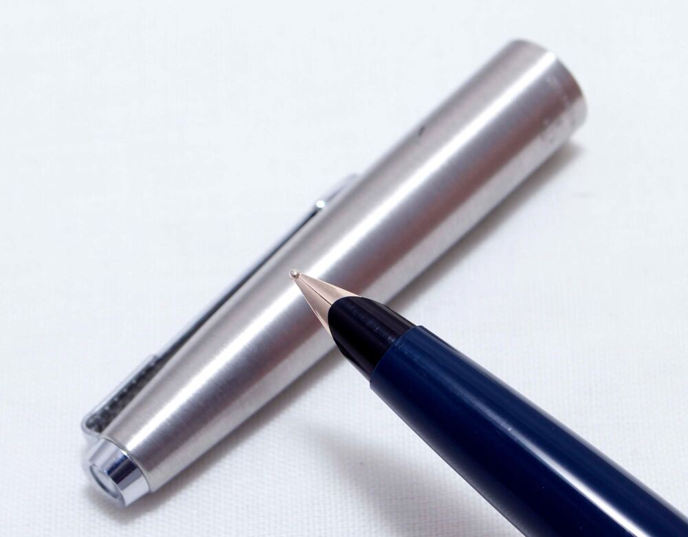 4192 Parker 45 CT in Dark Blue. Smooth Medium nib.