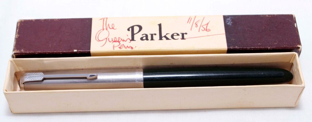 4213. Parker 51 Aerometric in Forest Green with a Lustraloy Cap, Smooth Fin