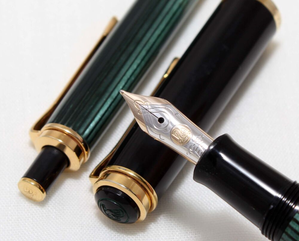 4272 Pelikan M400 Fountain Pen and Ball Pen Set in Black and Green Stripe. 