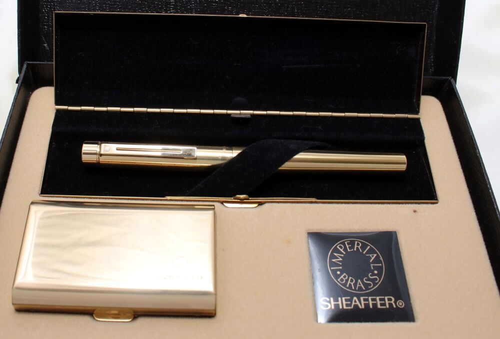4273 Sheaffer Targa 1020 Imperial Brass Presentation Fountain Pen. Medium F