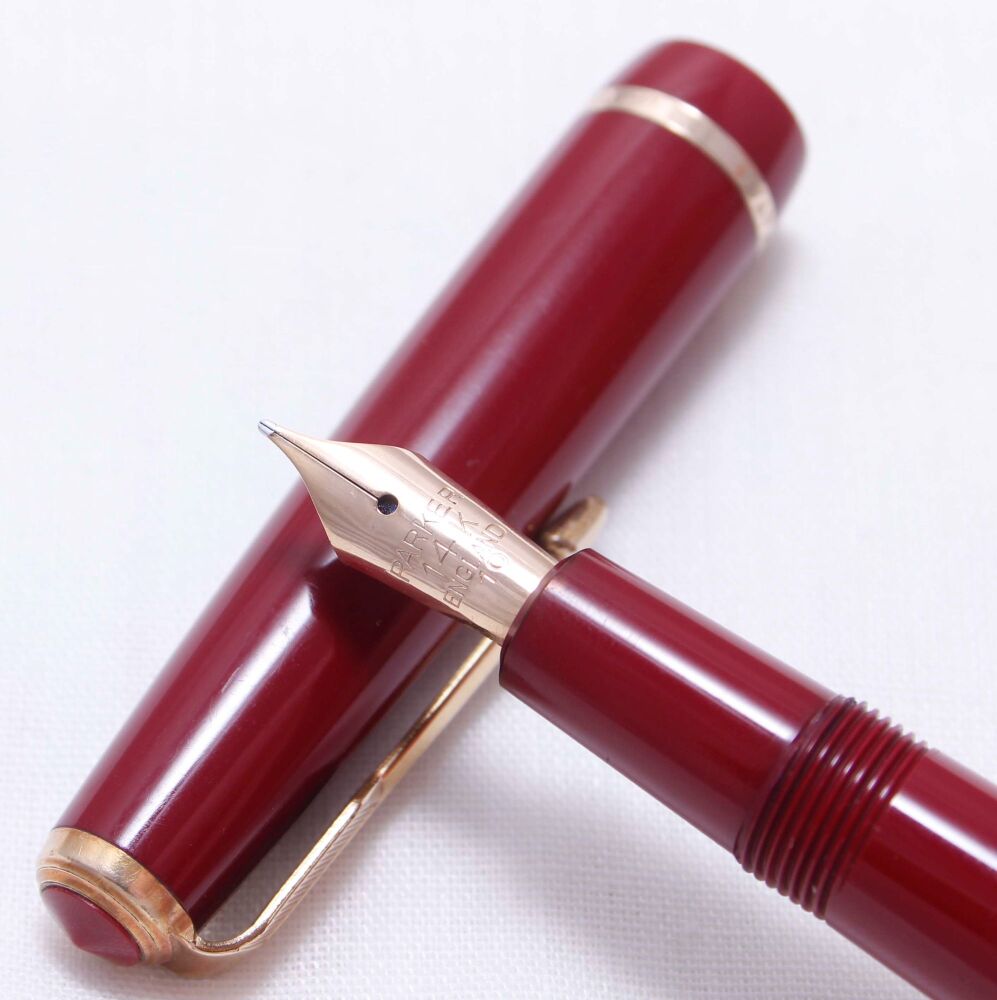 4288 Parker Duofold Junior in Burgundy, c1965. Smooth Medium FIVE STAR Nib.