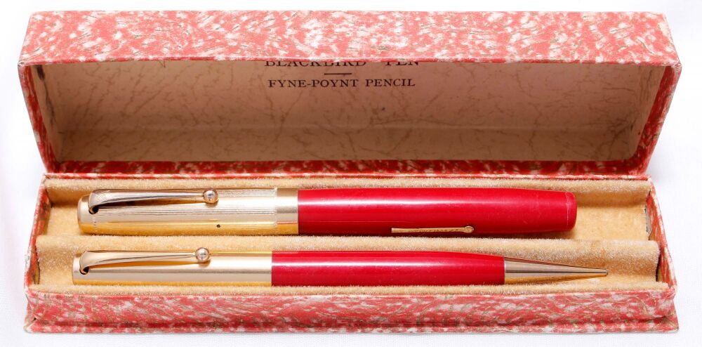 4294 Blackbird (Mabie Todd) Self Filler 5277 Fountain Pen and Pencil set in Red. Smooth Fine Flexible FIVE STAR Nib.
