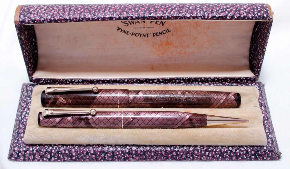 4300 Swan (Mabie Todd) Self Filling Fountain Pen SM205/85 set in Ruby Snake