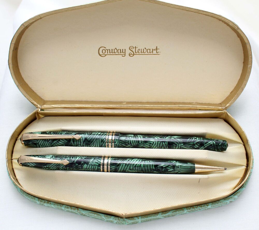 4351 Conway Stewart No.73 Fountain Pen and Propelling Pencil