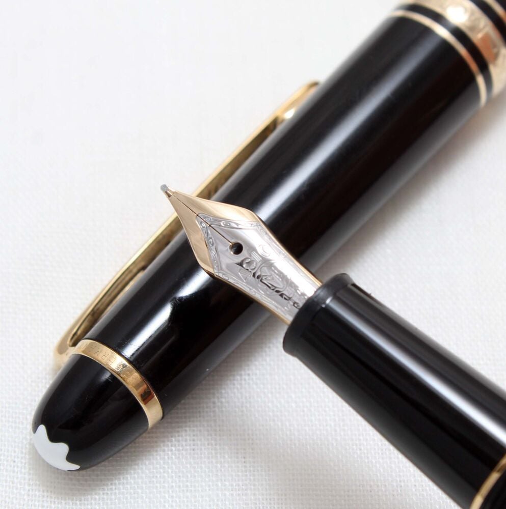 4384 Montblanc 144 Meisterstuck Fountain Pen in Classic Black. Medium FIVE STAR Nib. Boxed.