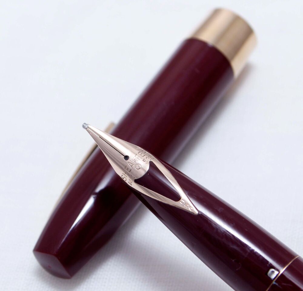 4408 Sheaffer Imperial Fountain Pen in Burgundy, Smooth Broad Italic FIVE STAR Nib.