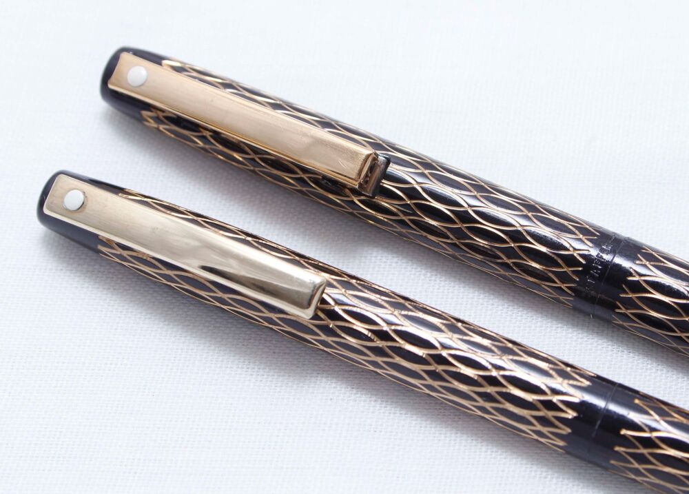 4435 Sheaffer Lady Skripsert Ball Pen and Pencil set in Gold and Black Bask